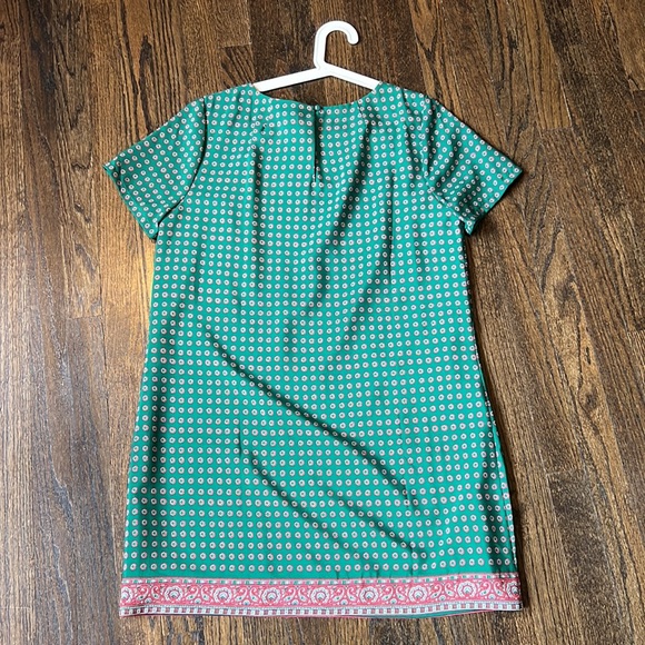 Green patterned dress - Picture 3 of 3